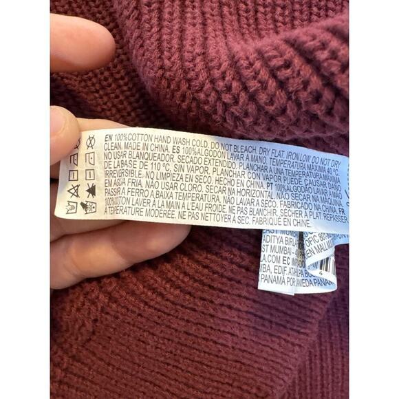 Forever 21 Cropped Distressed Maroon Sweater V Neck Size Small S - Picture 7 of 7